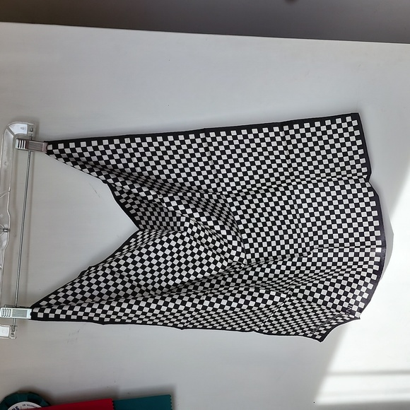 Vintage black white silk  checkered square scarf Adrienne Vittadini NWT - Picture 3 of 5